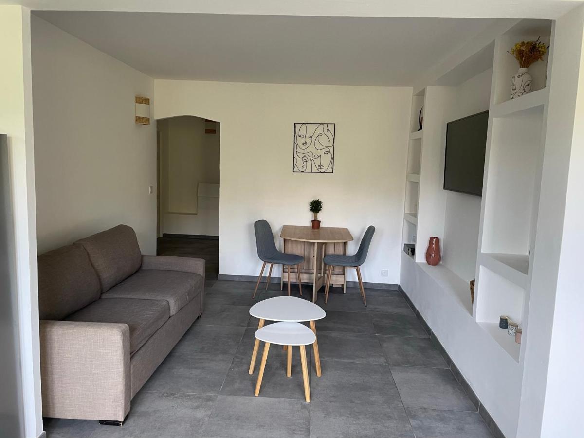 Appartement Avec Jardin Privatif アジャクシオ エクステリア 写真