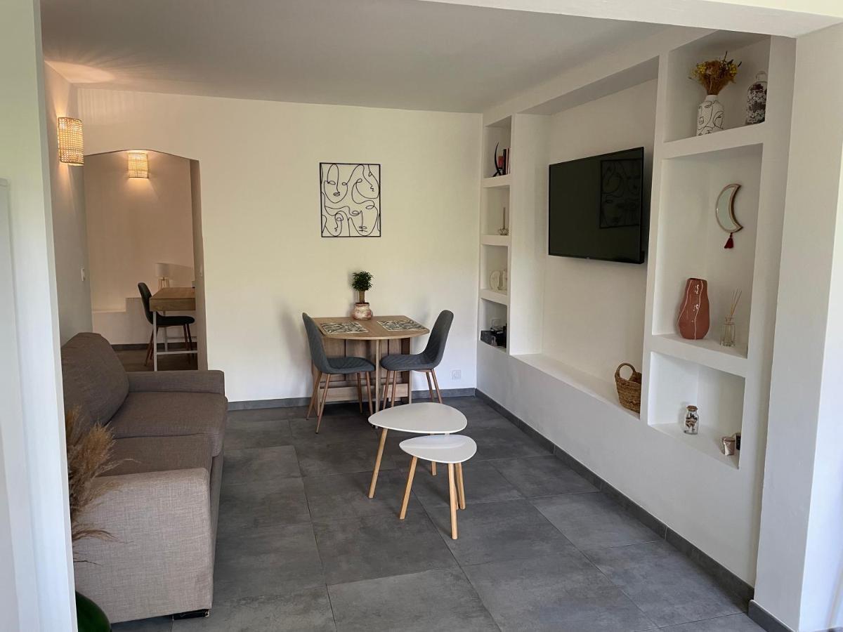 Appartement Avec Jardin Privatif アジャクシオ エクステリア 写真